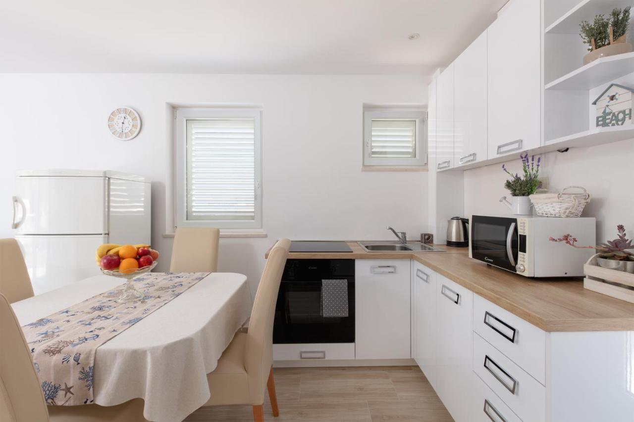 Seaview Apartment Sparkle Iskra - Povlja, Brac Повля Екстер'єр фото